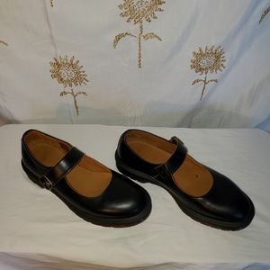 Doc Martens Mary Janes
